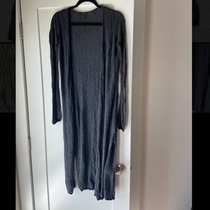 Long gray ribbed cardigan